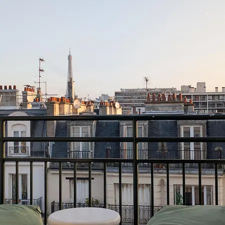 Eiffel Pearl * Paris