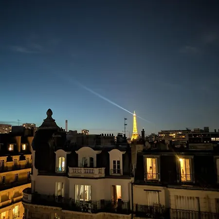 Eiffel Pearl * París